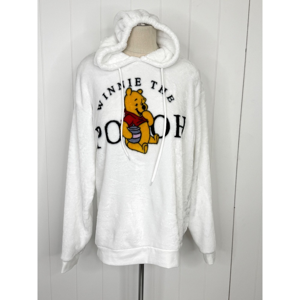Disney Winnie The Pooh Fleece Hoodie Women XL White Fuzzy Cozy Pullover